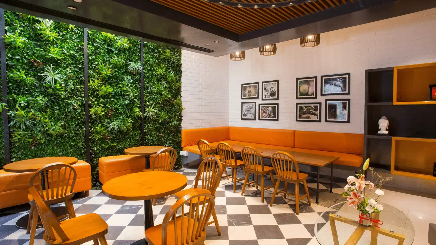 Cafe Bloom